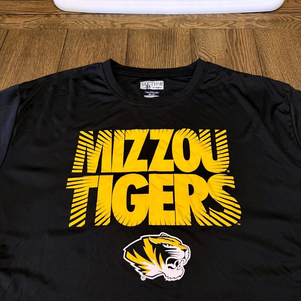 Section 101 Majestic Mizzou Tigers Mens 2XL Black Yellow Performance‎ T-Shirt